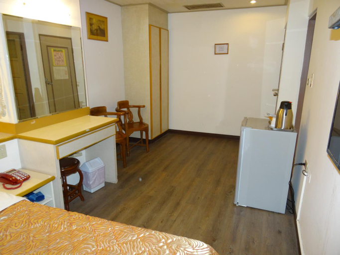Bedroom 3, Jia Xin Hotel, Chiayi City