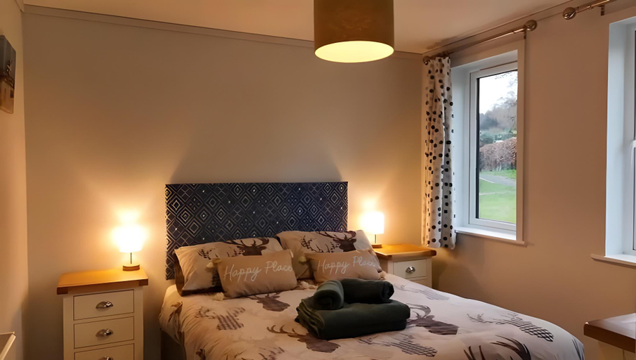 Bedroom 2, Valley View Lodges, Cornwall