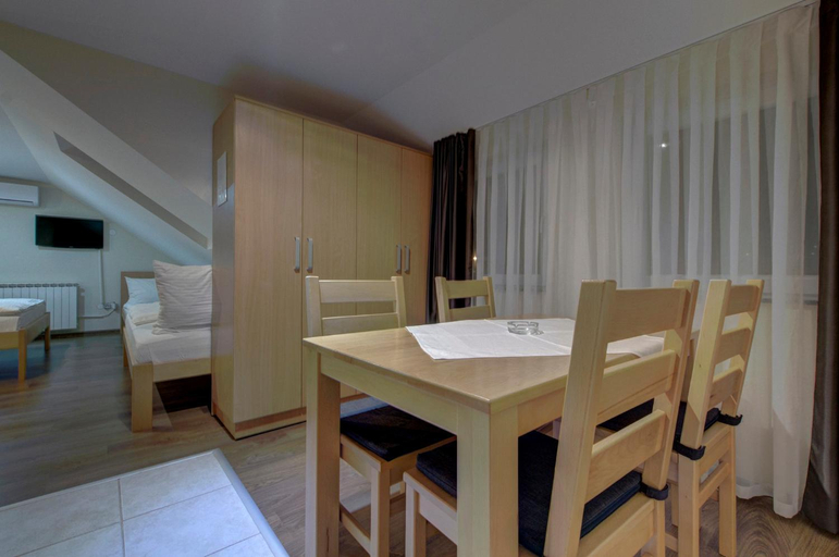 Dining Room 12