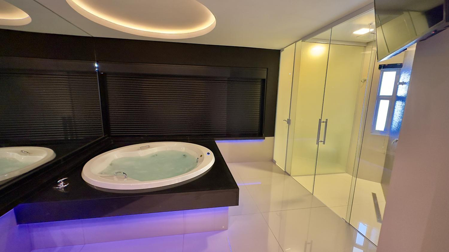 Bathroom 4, Hd Park Hotel, Assis