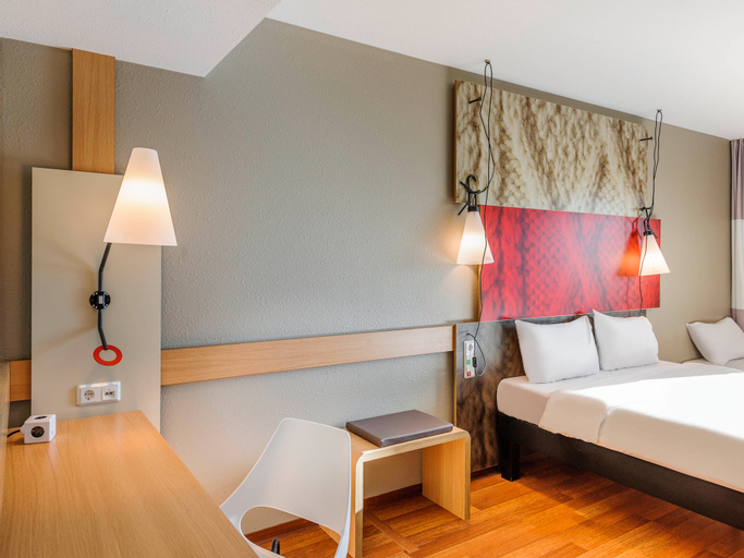 Bedroom 10