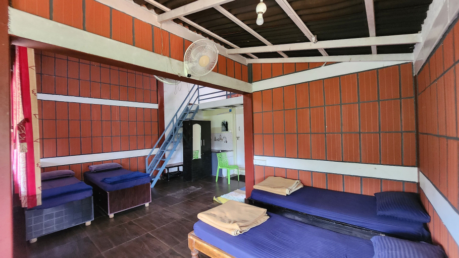 Bedroom 2, I-ROOMZ Donimoole Homestay, Chikmagalur