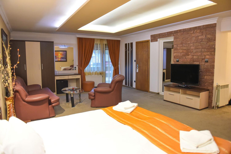 Bedroom 2, Hotel Rothmans-Breakfast - Free parking - Lobby, Bansko