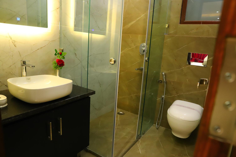 Bathroom 6