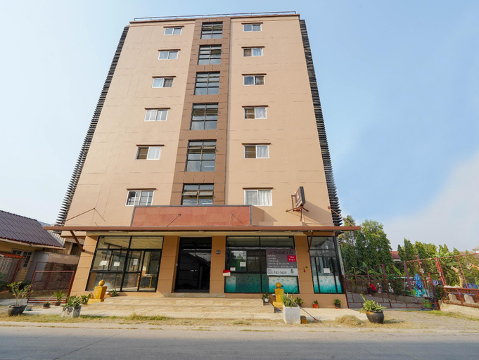 Exterior & Views 1, RoomQuest SPS Hotel and Residence, Khlong Luang