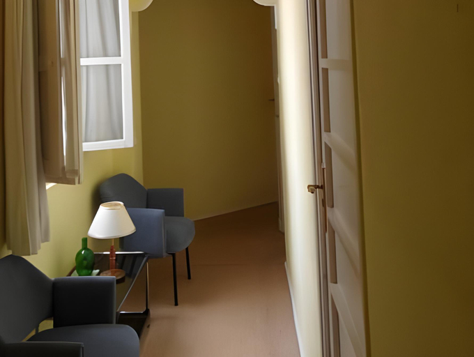 Others 4, Hostal Moratin, Valencia