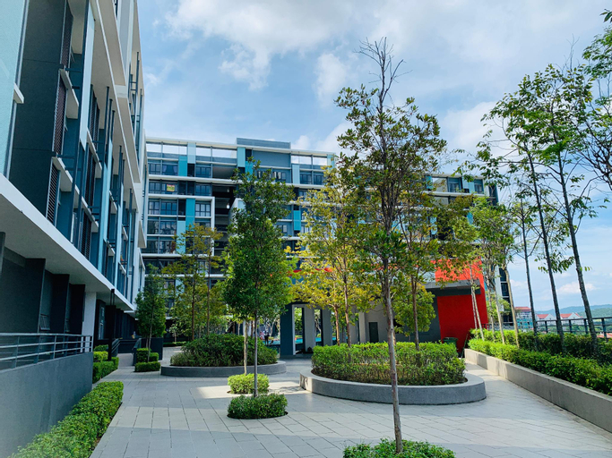 Exterior 11