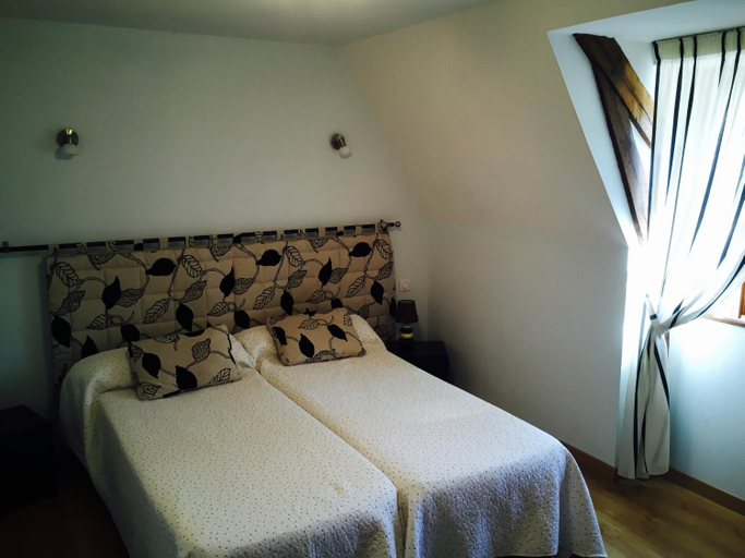 Bedroom 2, Hotel Rodier, Aveyron