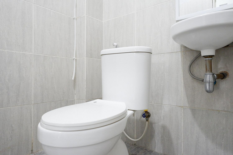 Bathroom 8