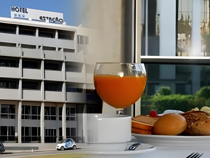 Food & Drinks