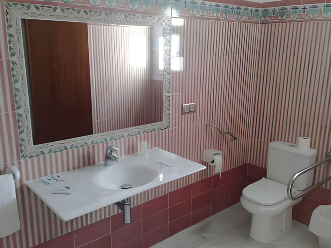 Bathroom 4, La Española, Cádiz