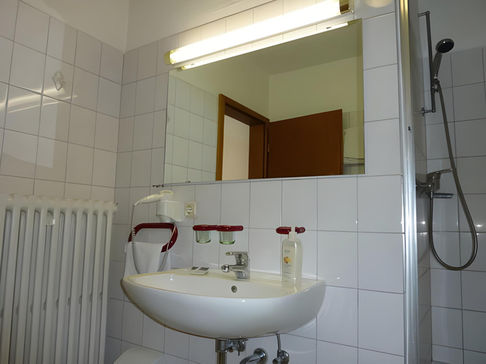 Bathroom 5, Hotel Eydt Kirchheim, Hersfeld-Rotenburg