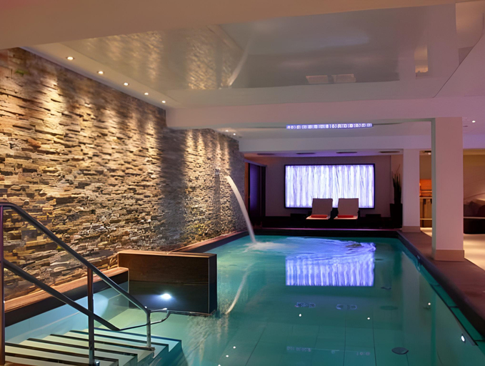 Sport & Beauty 2, Strandhotel VierJahresZeiten, Leer