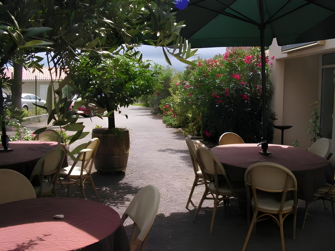 Food & Drinks 4, Logis Hotel L'Oliveraie, Charente