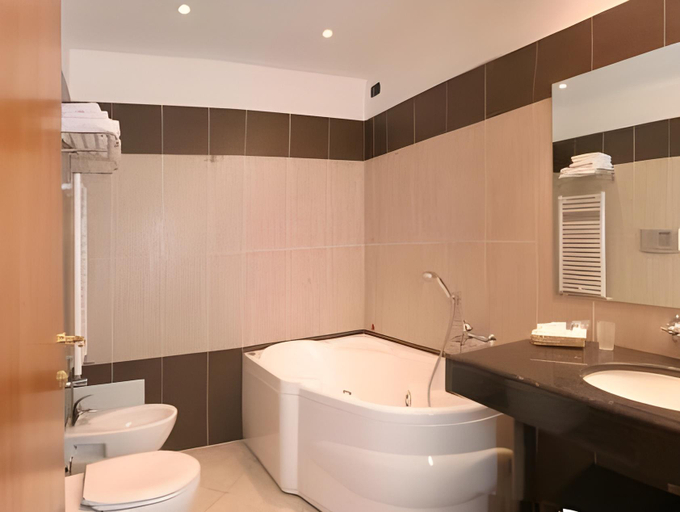 Bathroom 4, Green Hotel Ninfa, Torino
