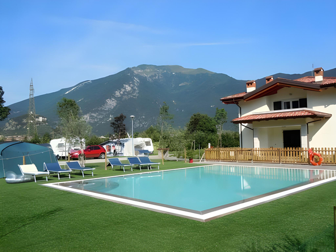 Others 2, AB&C Arco Bed And Camping, Trento