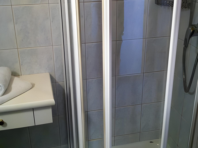 Bathroom 3, Lifthotel, Kitzbühel