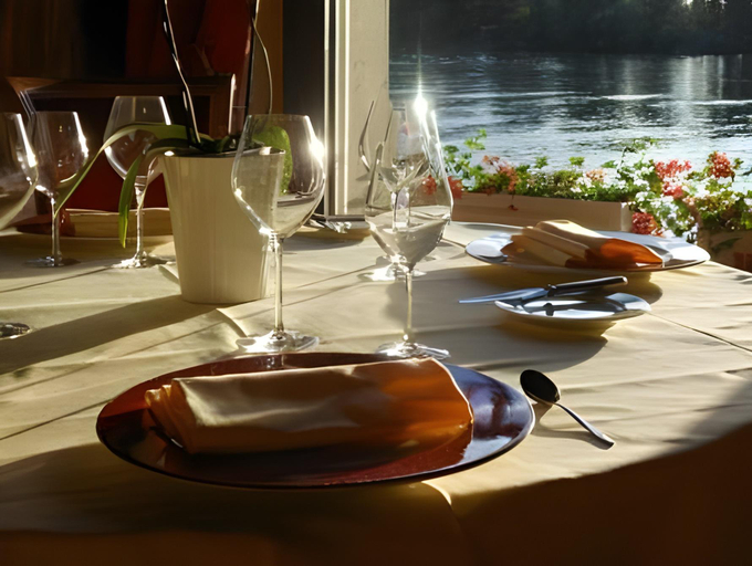 Food & Drinks 4, La Chaine D'or, Eure