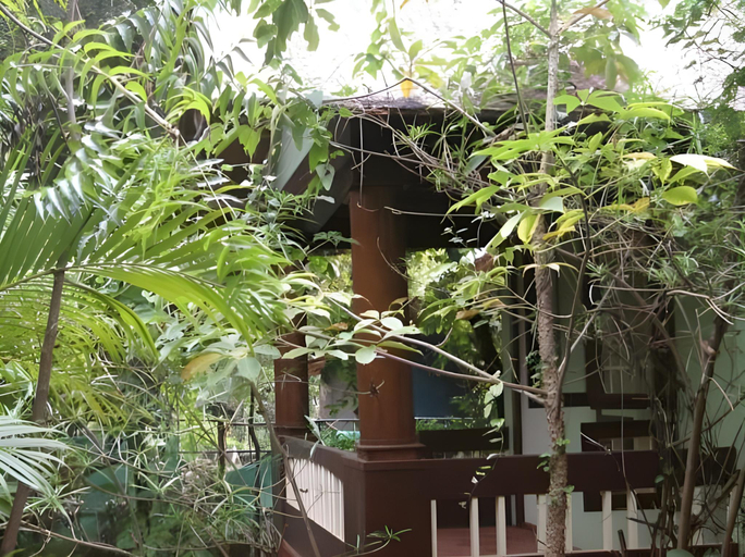 Others 4, Temple Garden Cottages, South Goa