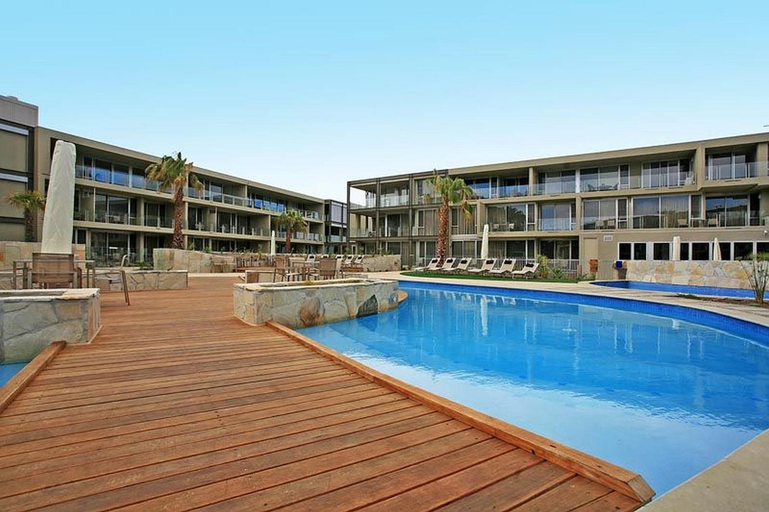 Others 3, Resort Hotel Room 226, Surf Coast - East