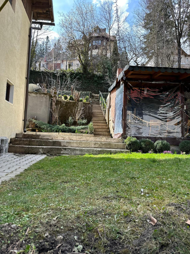 Others 4, Vila Agata, Sinaia