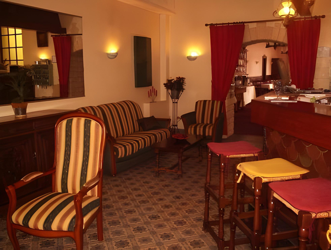 Public Area 2, Hotel Le Florence, Aisne