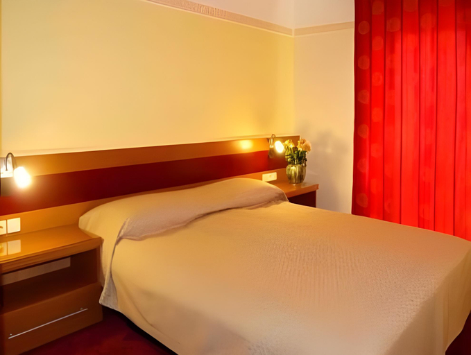 Bedroom 3, Hotel Vila Emei, Maribor