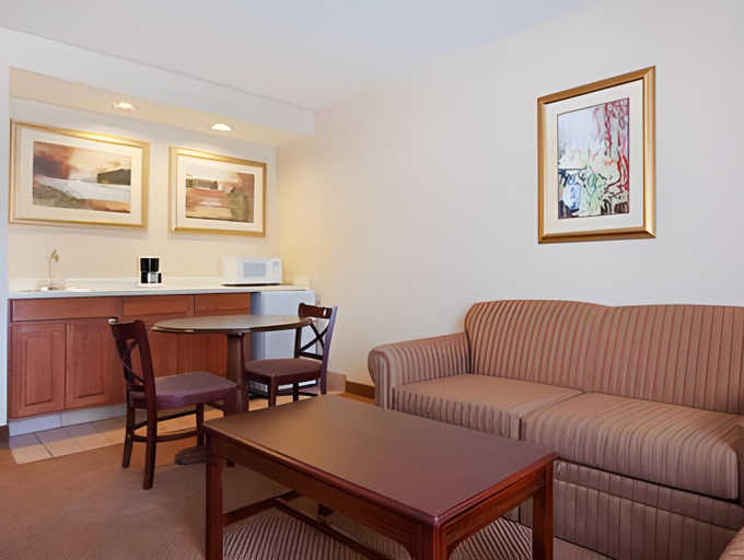 Public Area 2, Holiday Inn Express & Suites PROVIDENCE-WOONSOCKET by IHG, Providence