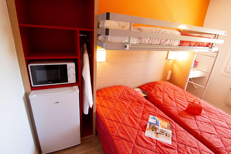 Bedroom 12