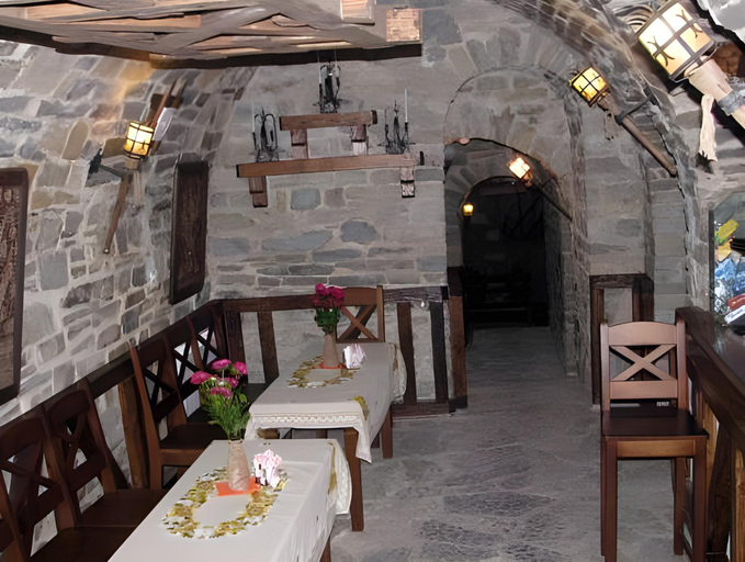 Food & Drinks 4, Taras Bulba, Kamianets'-Podil's'ka