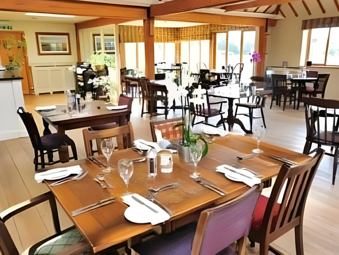 Food & Drinks 5, Briarfields Hotel, Cambridgeshire