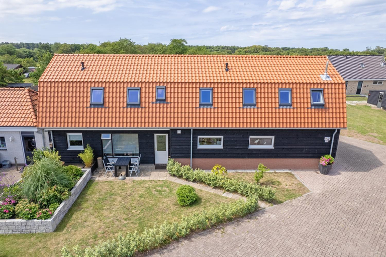 Others 4, Wulpenweid Bed & Parking, Texel