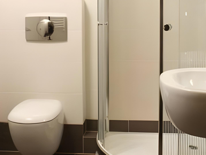 Bathroom 3, Hotel Vesta Centrum Konferencyjno Wypoczynkowe, Żywiec