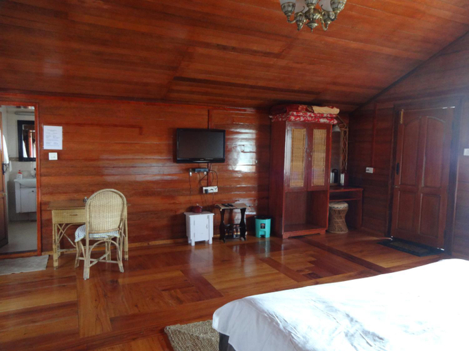 Bedroom 2, Surya Holidays Kodaikanal Hotel, Dindigul