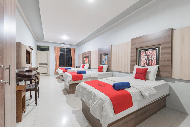 Bedroom 13