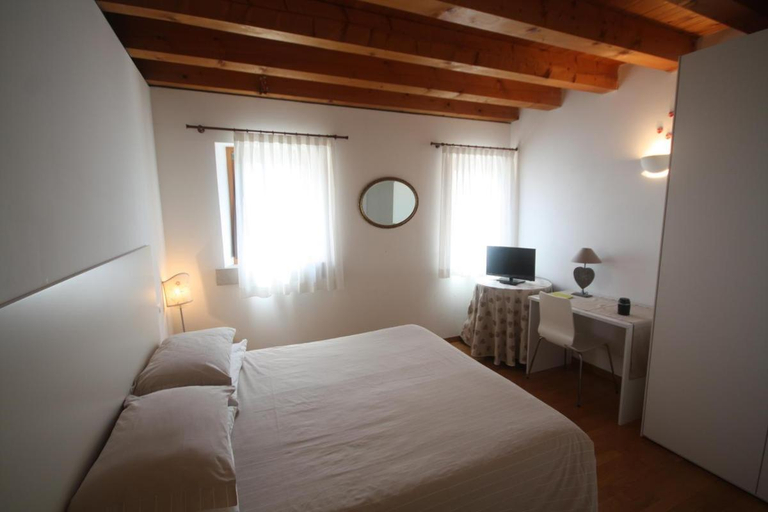 Bedroom 3, Country House Due Fiumi, Pordenone