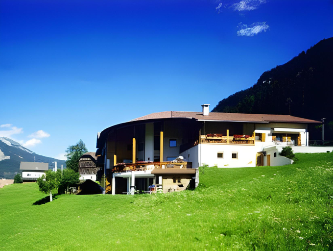 Others 5, Hotel Digon, Bolzano