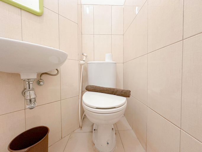 Bathroom 4
