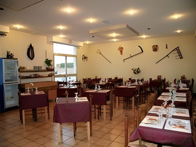 Food & Drinks 5, Brit Hotel Magdalena, Nièvre