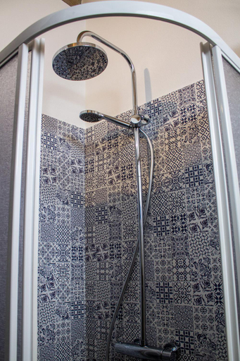 Bathroom 4