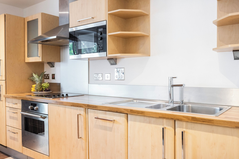 Others 5, Serenity Suite Executive One Bed Flat, London