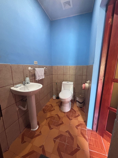 Bathroom 4, GRANADOS GUEST HOUSE, Granada