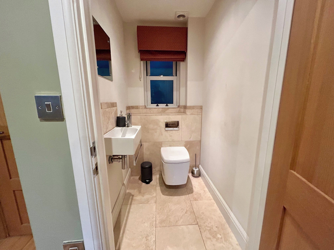 Bathroom 3, Elegant Retreat: Classic Style and Modern Comfort, Kent