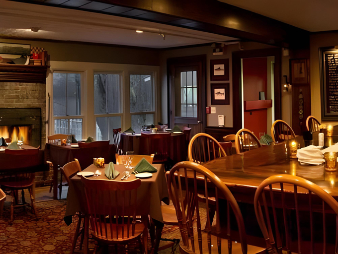 Food & Drinks 5, The Dorset Inn, Bennington