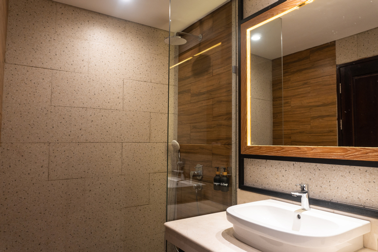 Bathroom 11