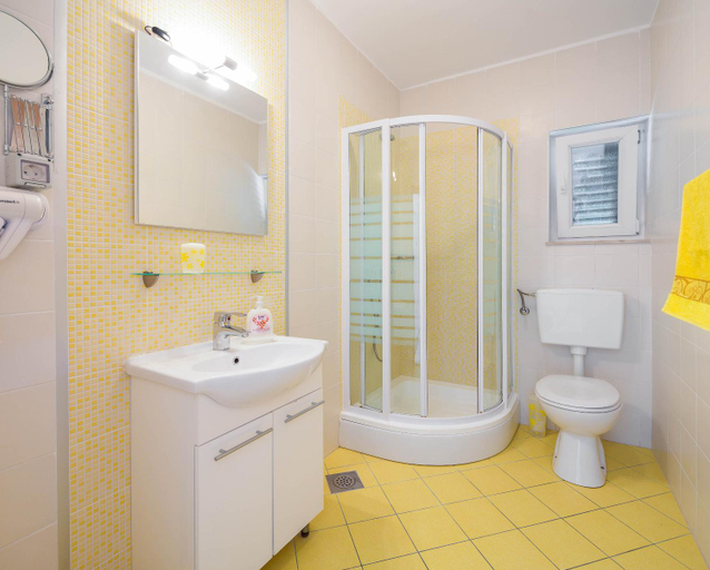 Bathroom 2, Villa Adriatica Beachfront, Omiš