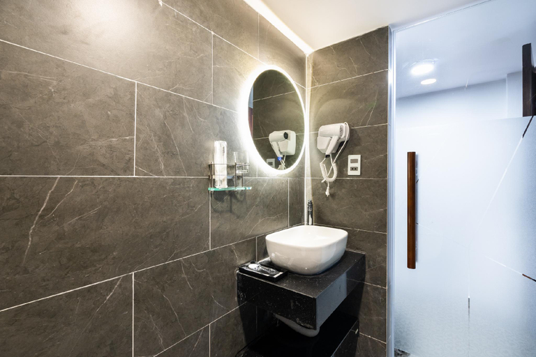 Bathroom 3