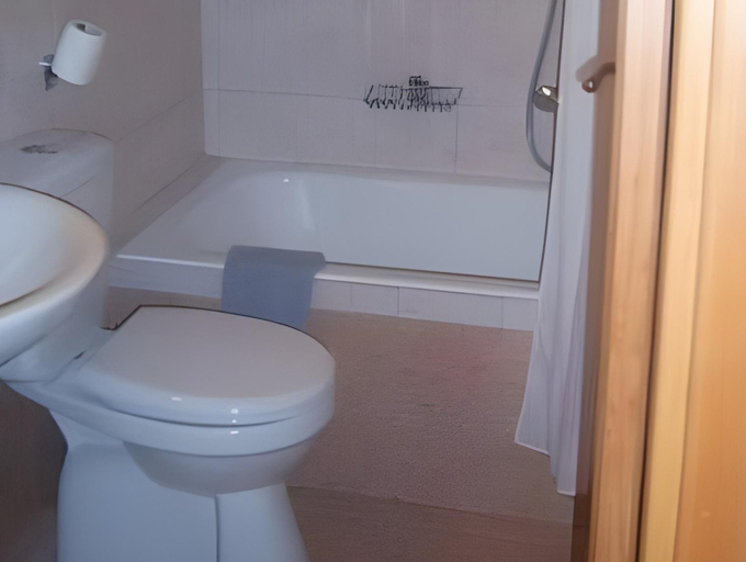 Bathroom 3, Stegna Sea & Sun, South Aegean