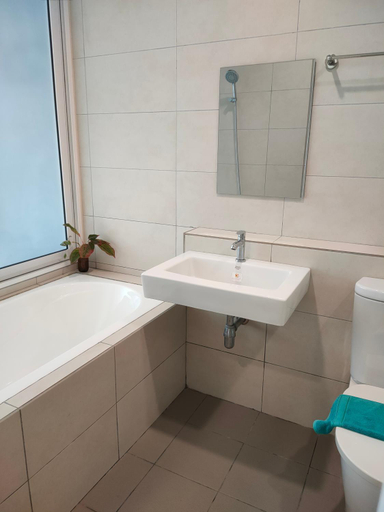 Bathroom 12