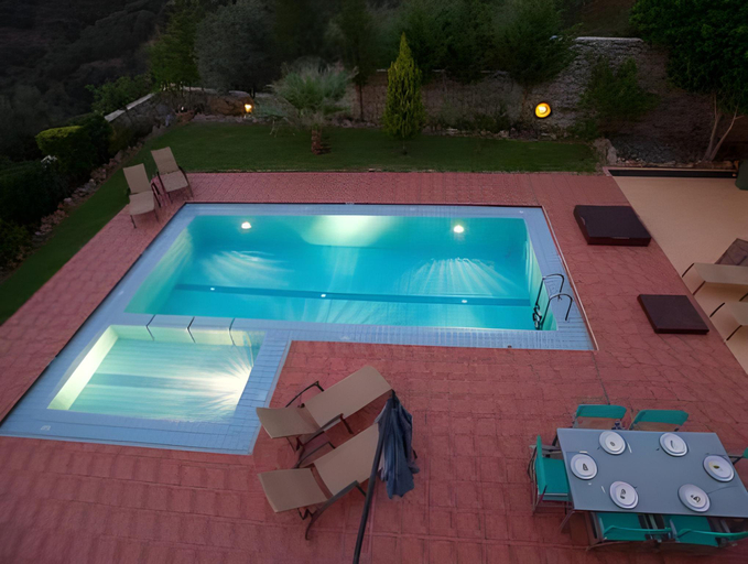 Others 3, Meliades Villas, Crete